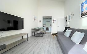 Penthouse Apartment W/ Parking